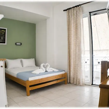 Araliki & Aparthotel Loutra Edipsou (Evia)