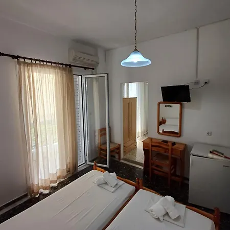 Araliki & Aparthotel 3*