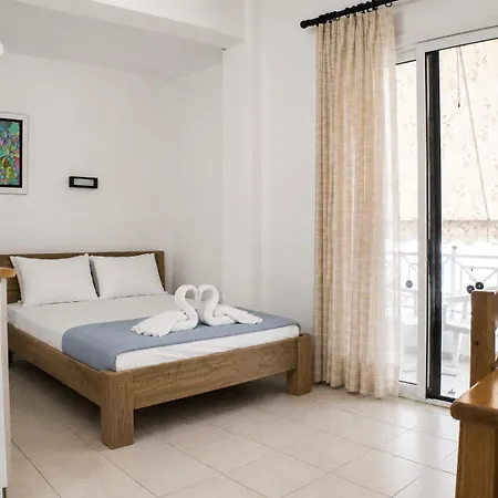 Araliki & Aparthotel Loutra Edipsou (Evia)