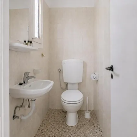 Araliki & Apart-hotel