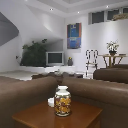 Aparthotel Araliki &